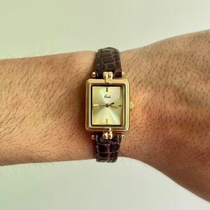 vintage style classy brown square leather luxury watch